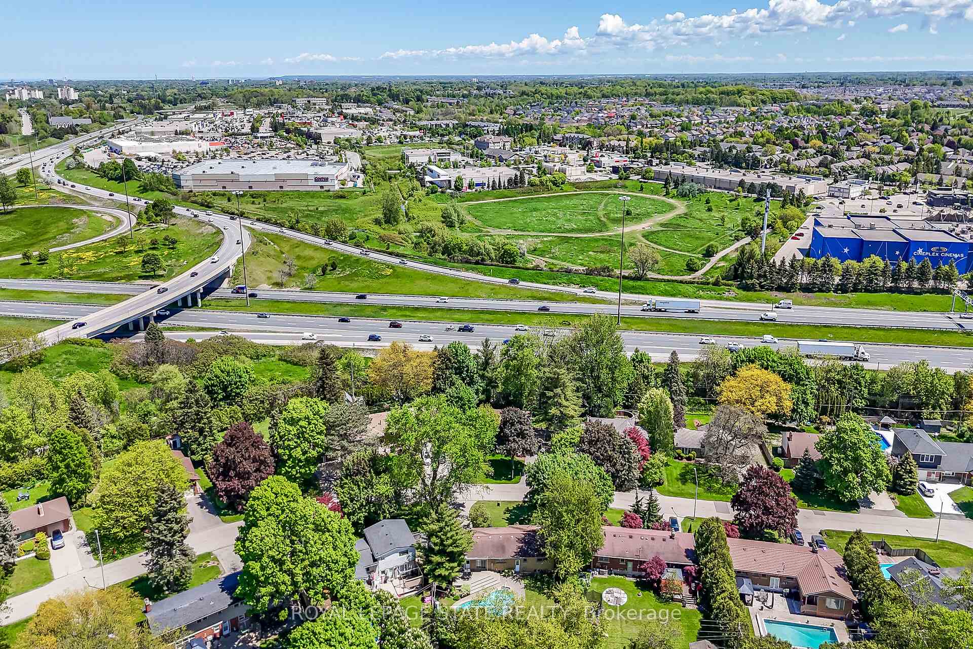 Photo 24 of 128 Oneida Boulevard, Hamilton, Ancaster — HOMEH
