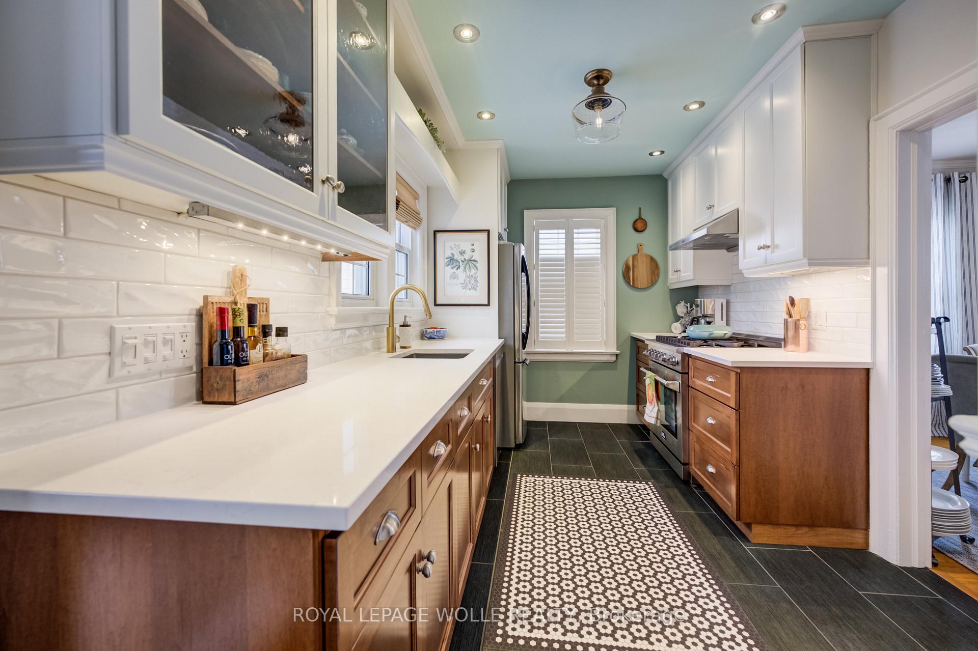Photo 25 of 8 Lowrey Avenue S, Cambridge — HOMEH