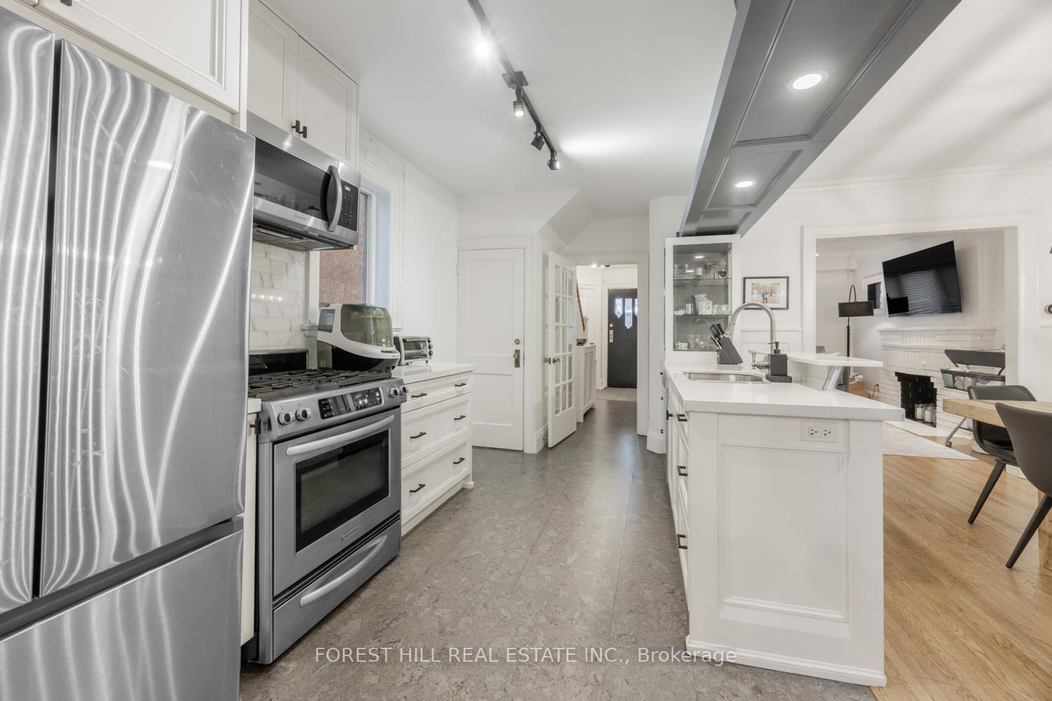 Photo 3 of 336 Arlington Avenue, Toronto, Humewood-Cedarvale — HOMEH