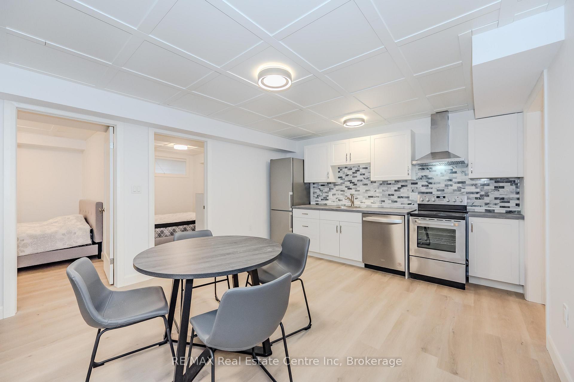 Photo 5 of 39 Lovett Lane, Guelph, Kortright West — HOMEH