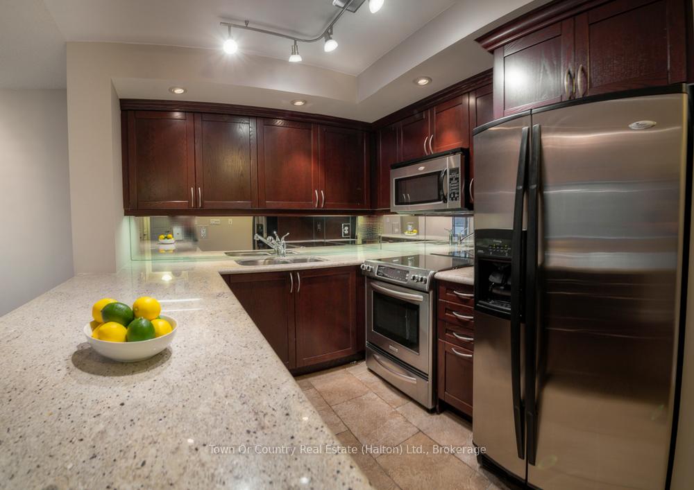 Photo 6 of Unit 222, 900 Mount Pleasant Road, Toronto, Mount Pleasant West — HOMEH