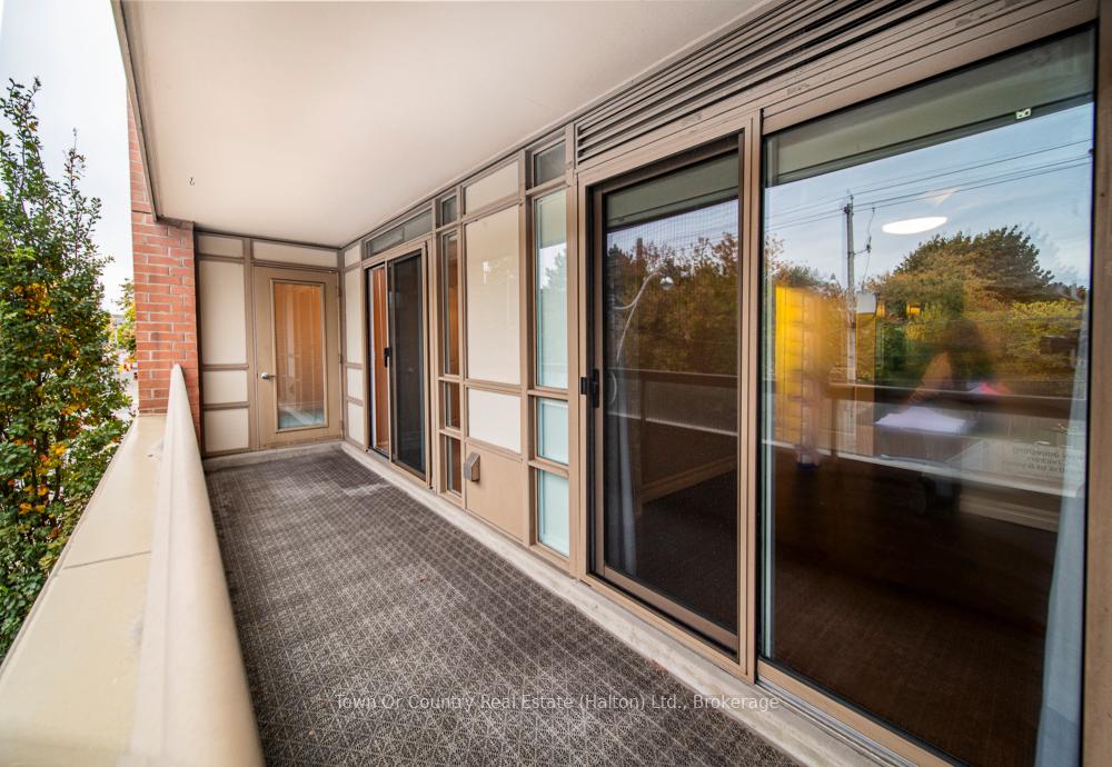 Photo 7 of Unit 222, 900 Mount Pleasant Road, Toronto, Mount Pleasant West — HOMEH