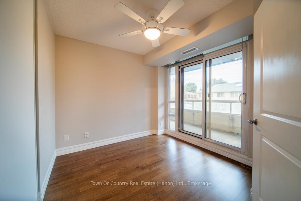 Photo 4 of Unit 222, 900 Mount Pleasant Road, Toronto, Mount Pleasant West — HOMEH
