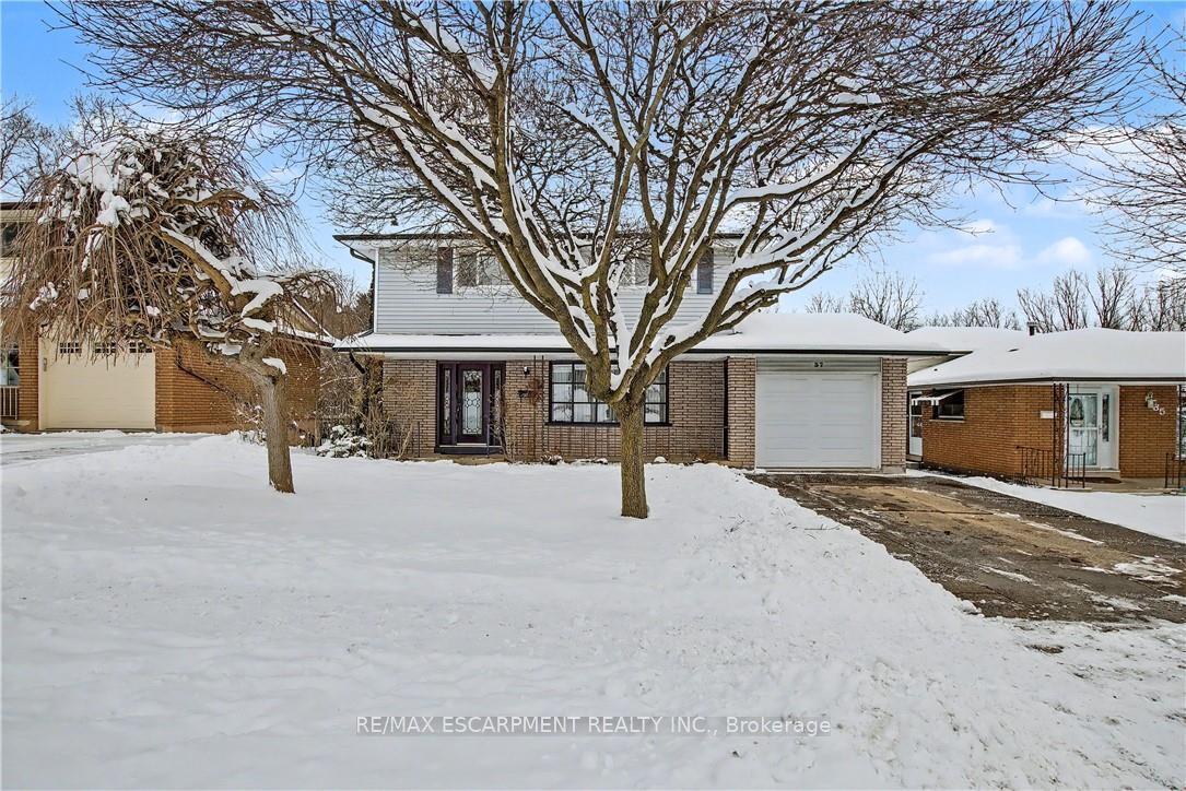 Photo 1 of 37 Sunrise Crescent, Hamilton, Dundas — HOMEH