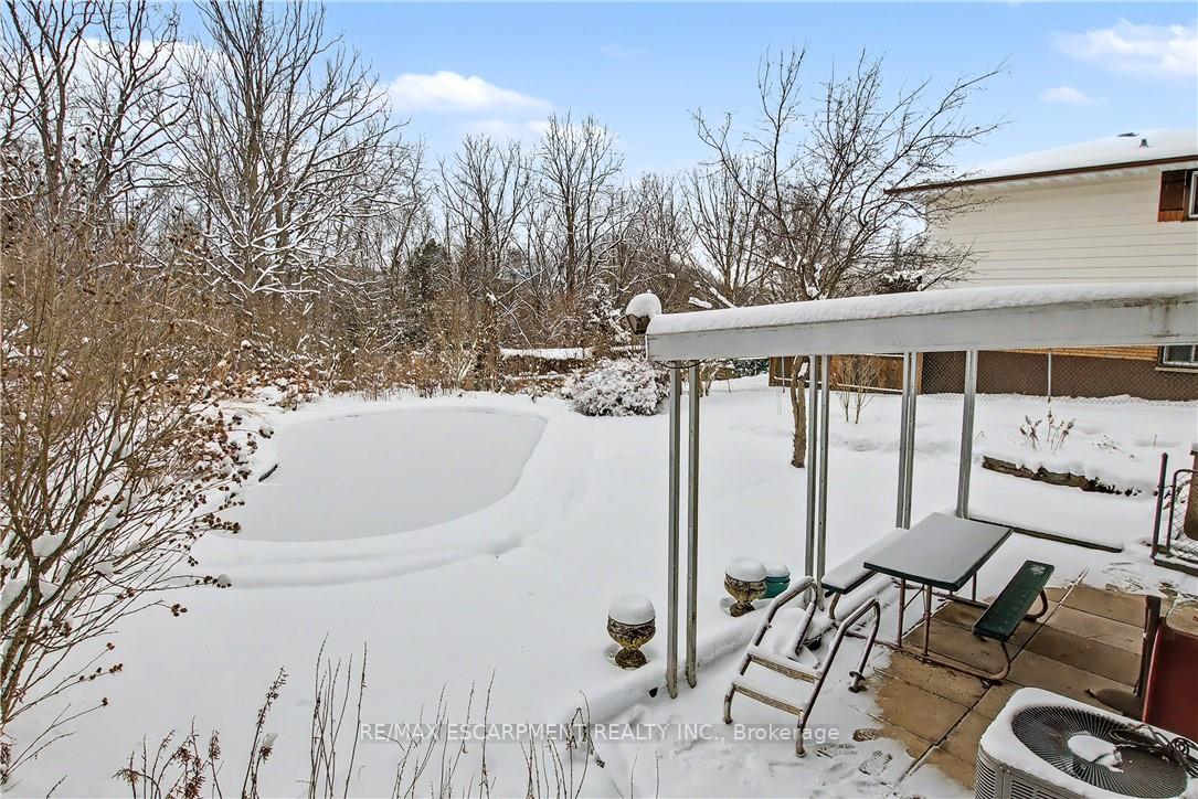 Photo 41 of 37 Sunrise Crescent, Hamilton, Dundas — HOMEH
