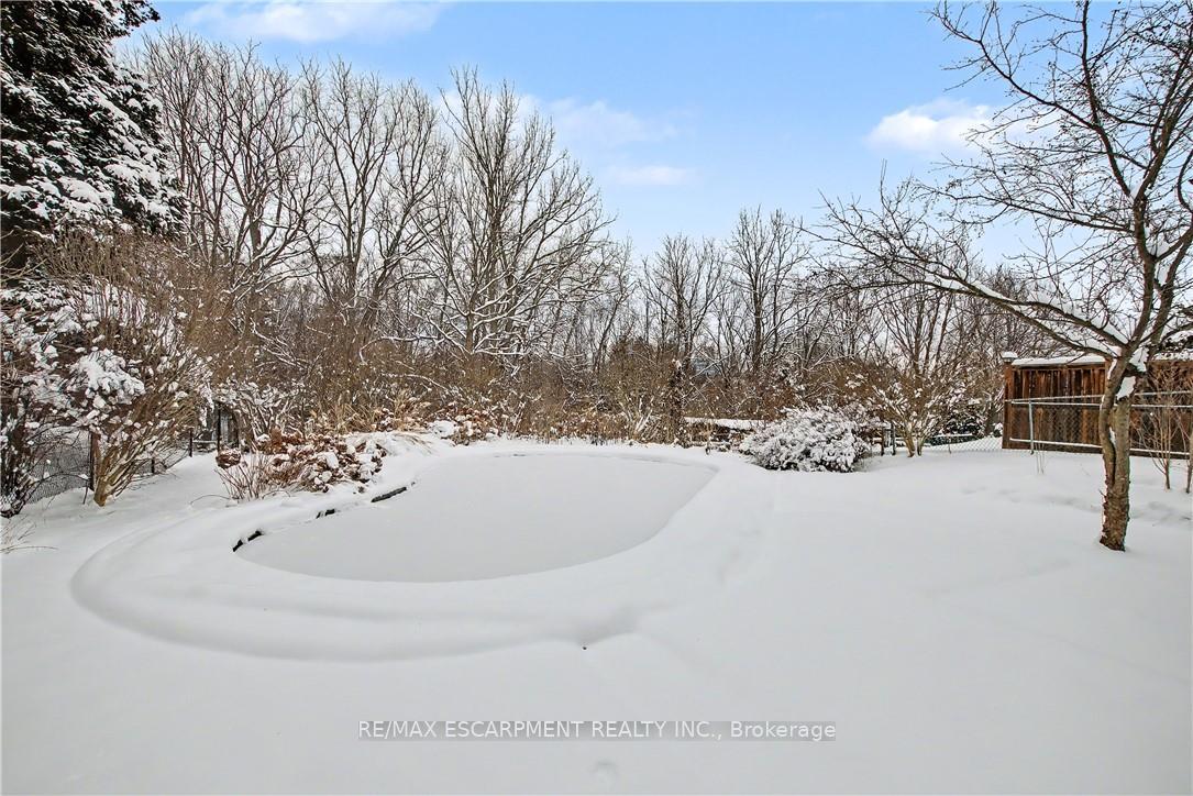 Photo 44 of 37 Sunrise Crescent, Hamilton, Dundas — HOMEH