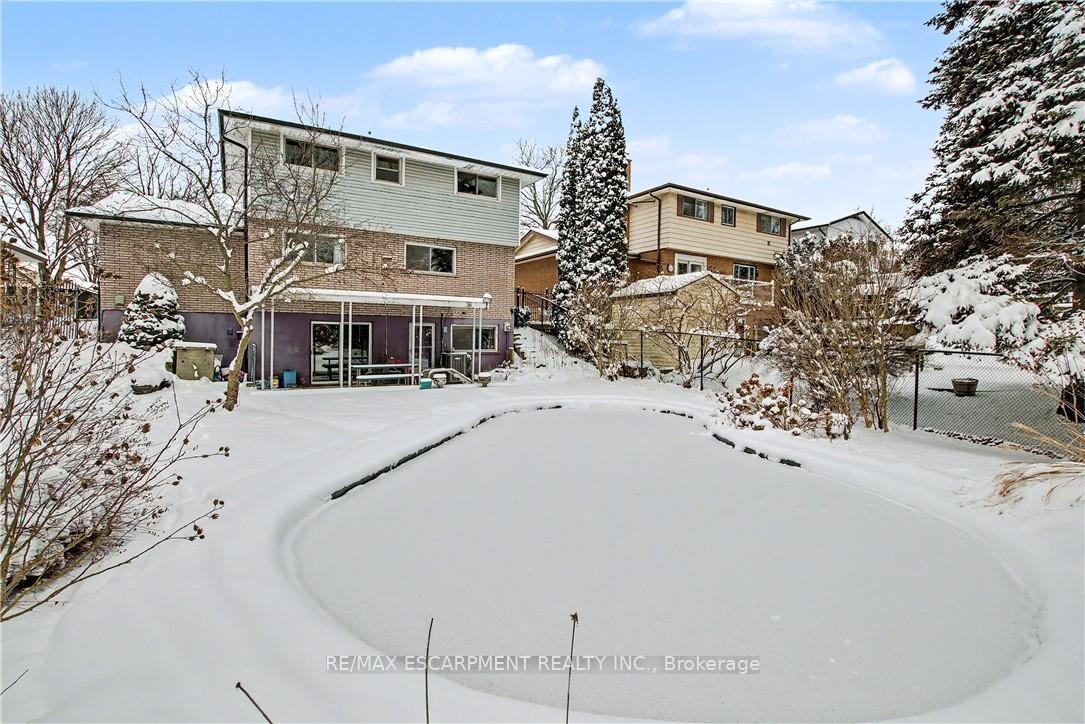 Photo 35 of 37 Sunrise Crescent, Hamilton, Dundas — HOMEH