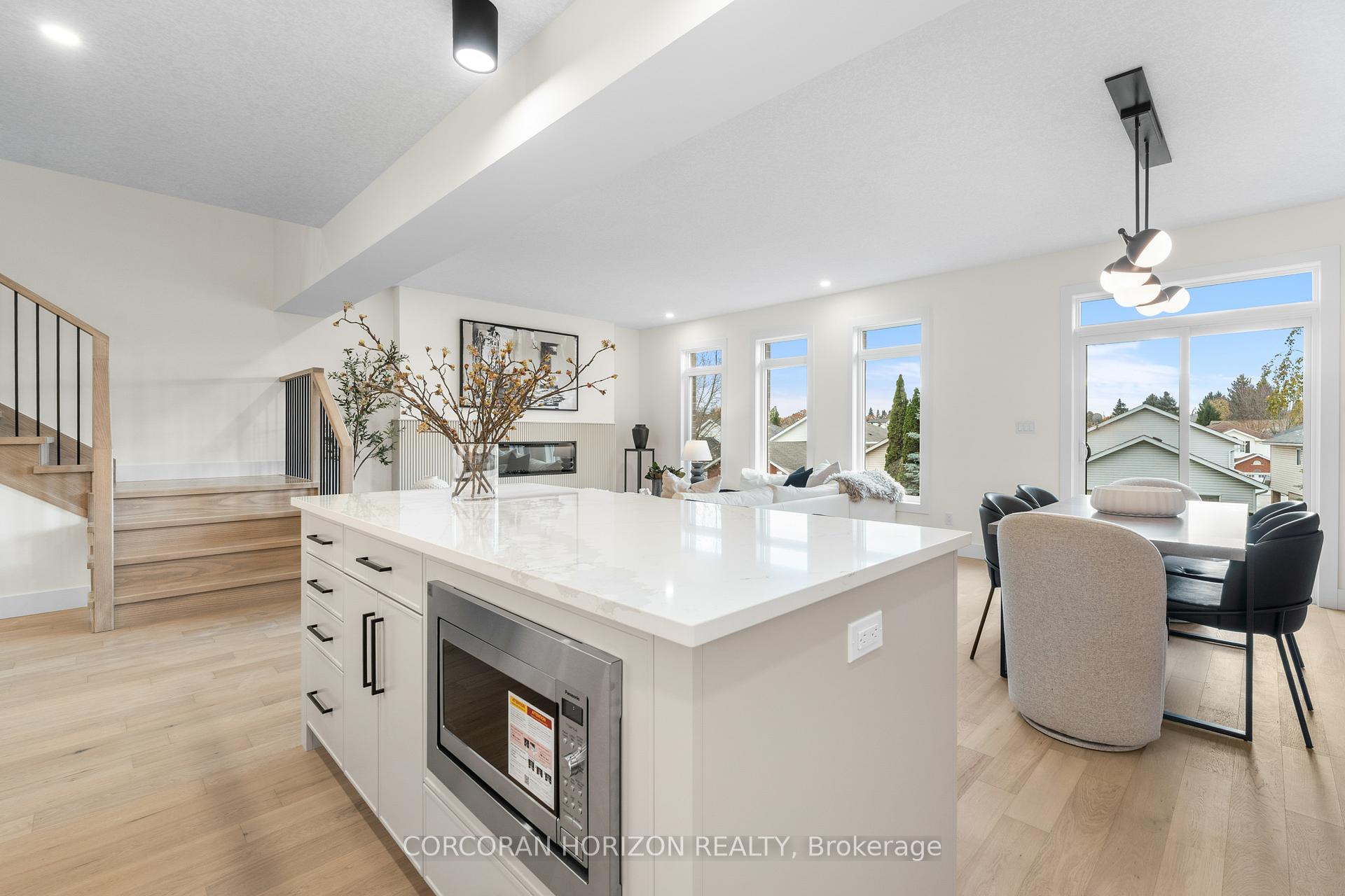 Photo 5 of 83 Dunnigan Drive, Kitchener — HOMEH