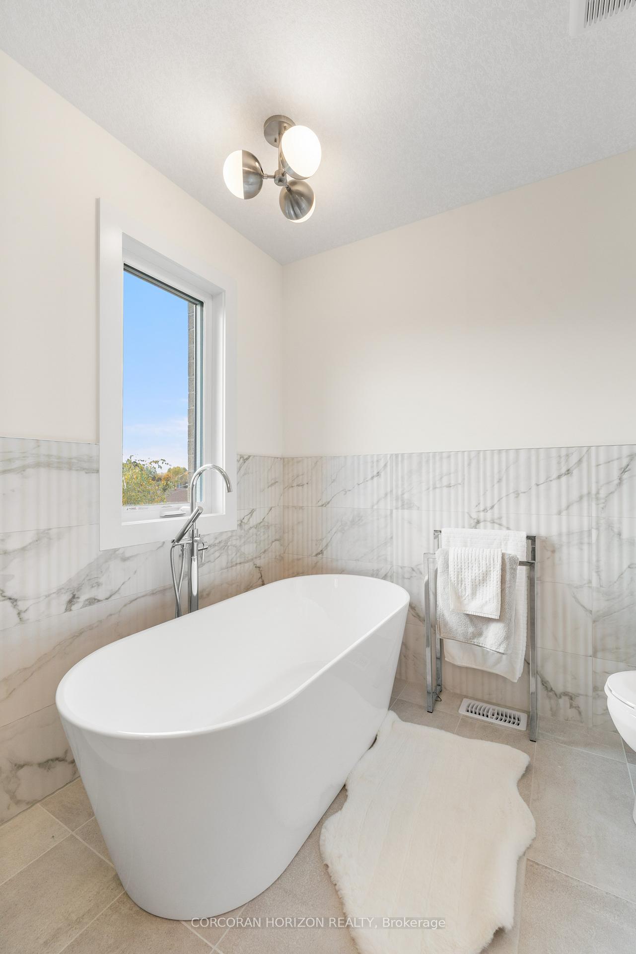 Photo 33 of 83 Dunnigan Drive, Kitchener — HOMEH