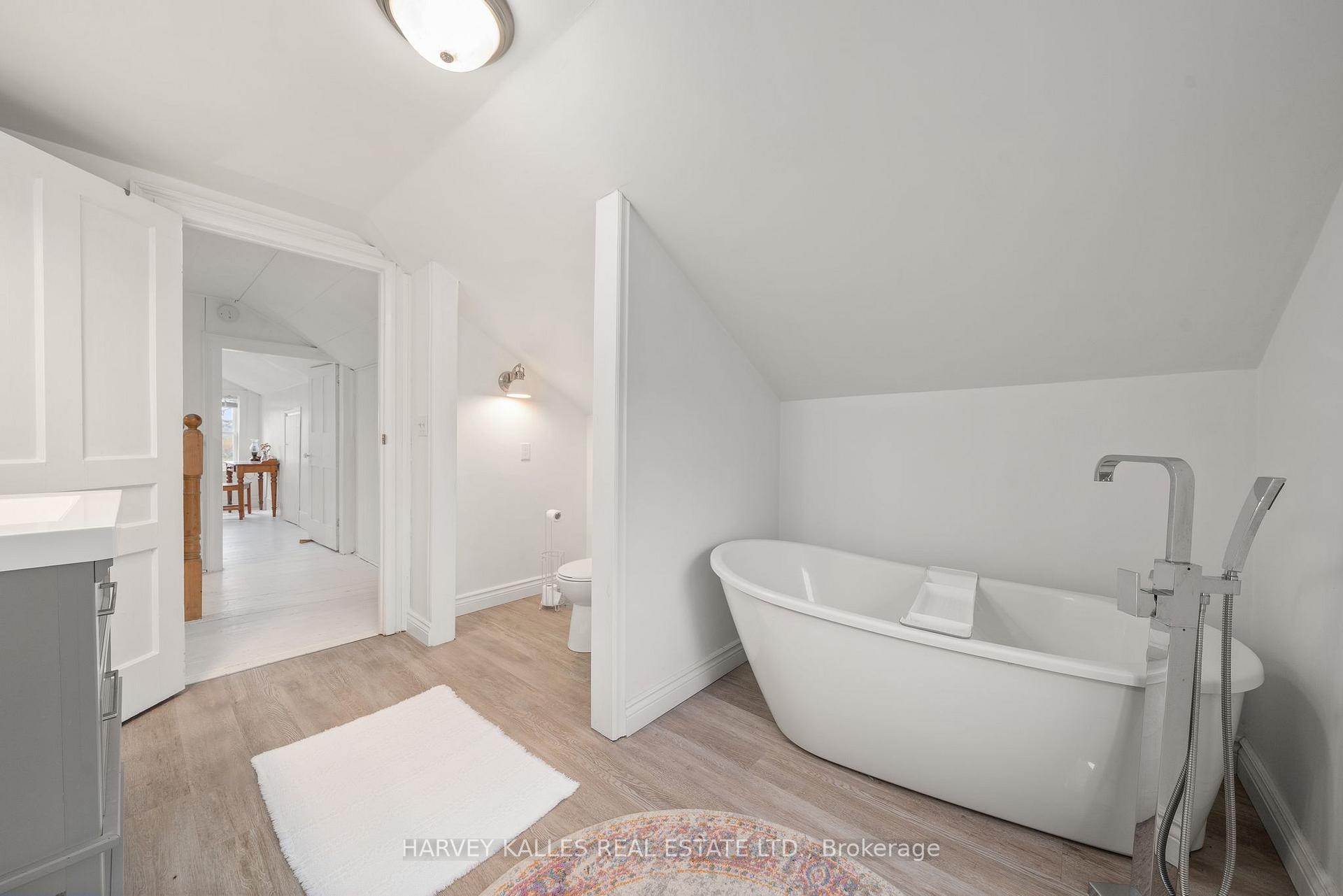 Photo 20 of Unit 8, 4427 County Road, Prince Edward County, North Marysburgh — HOMEH
