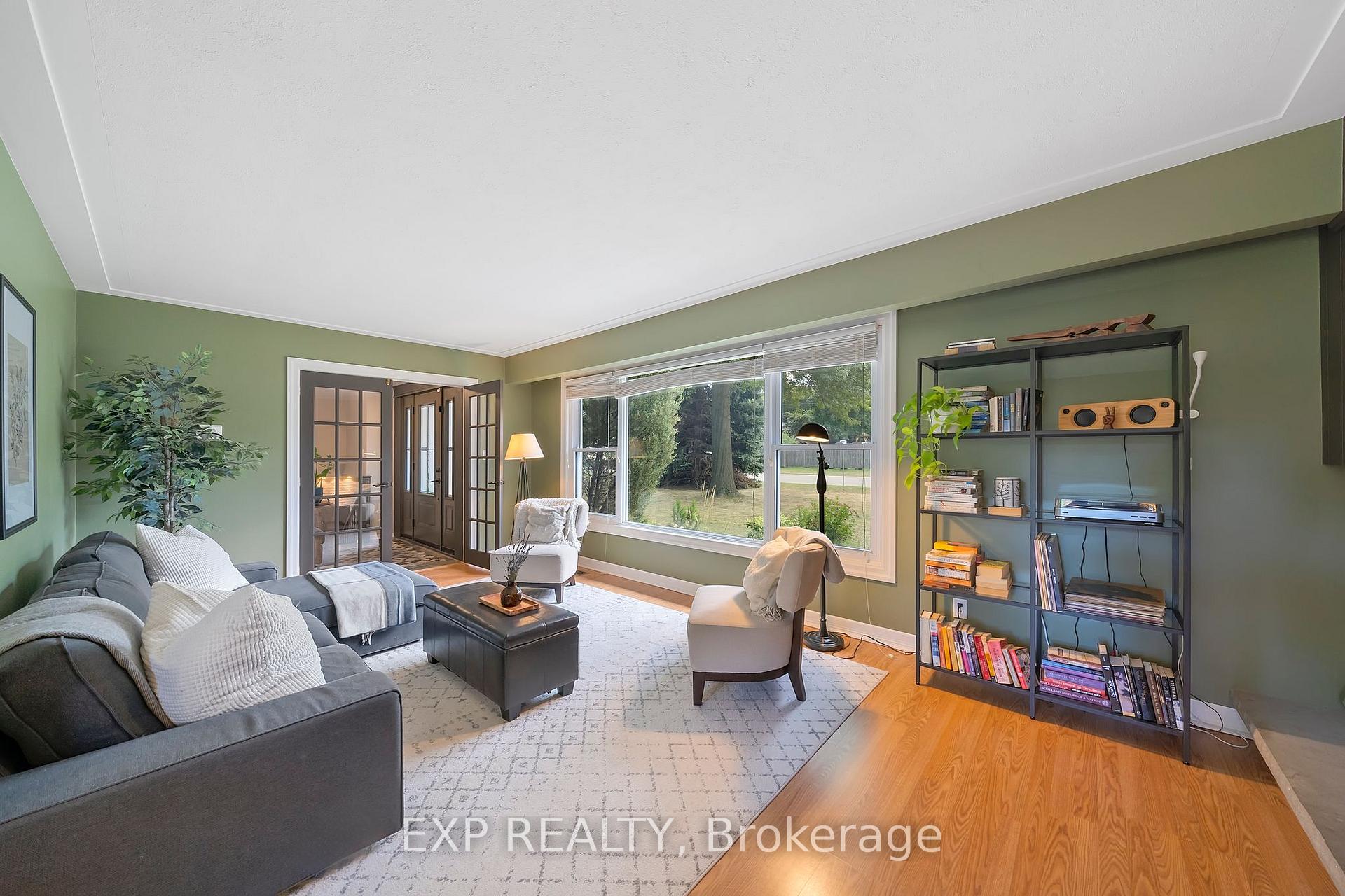 Photo 7 of 7 Redwood Drive, Grimsby, Grimsby East — HOMEH
