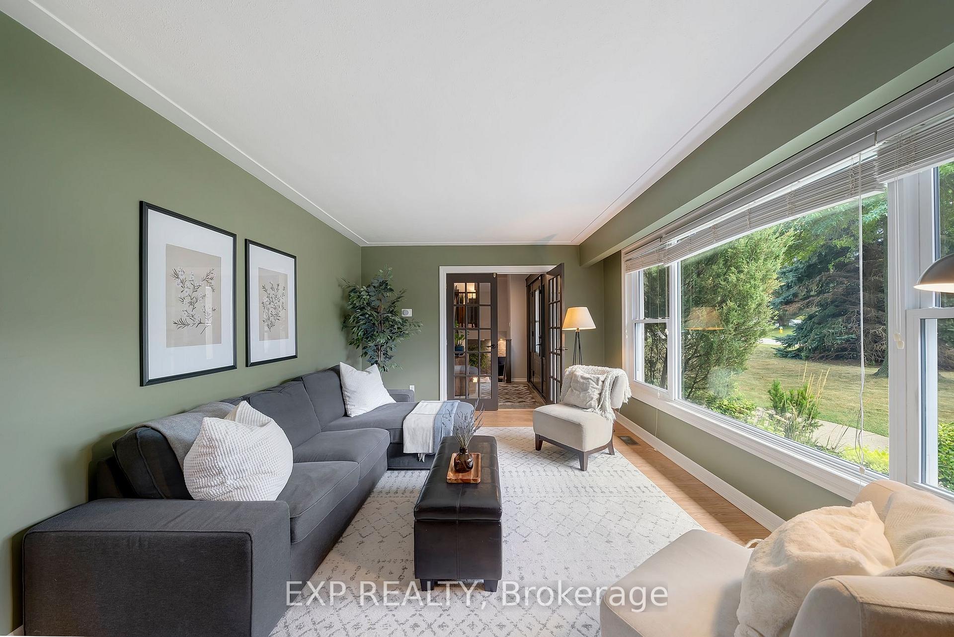 Photo 8 of 7 Redwood Drive, Grimsby, Grimsby East — HOMEH