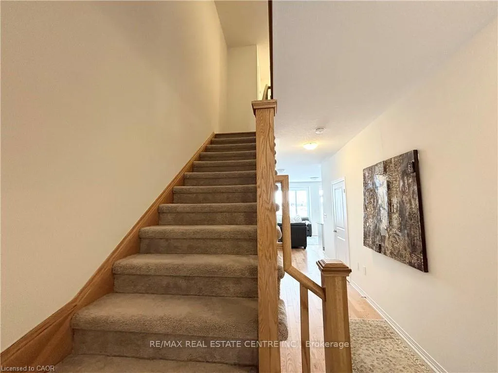 Photo 11 of Unit 10, 420 Newman Drive, Cambridge — HOMEH
