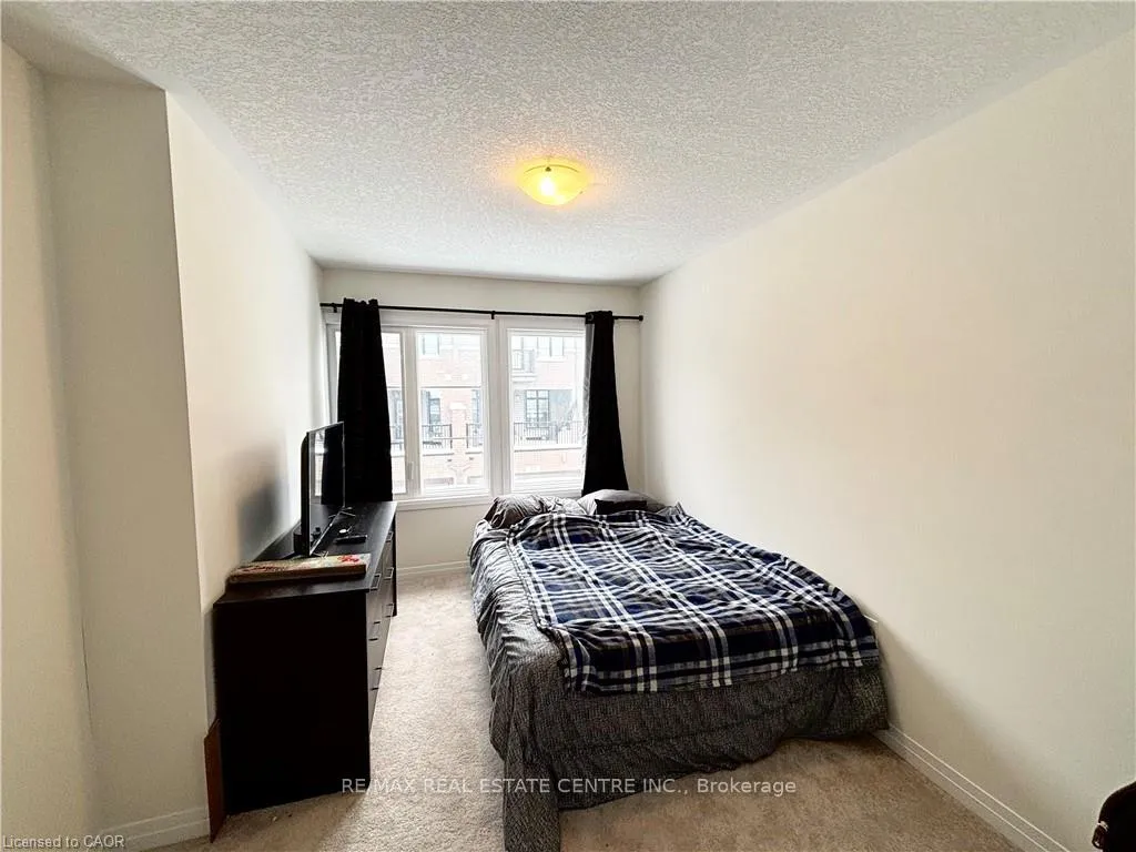 Photo 12 of Unit 10, 420 Newman Drive, Cambridge — HOMEH