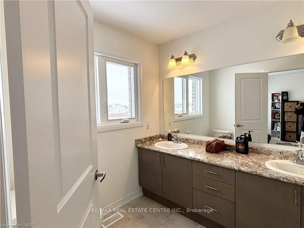 Photo 16 of Unit 10, 420 Newman Drive, Cambridge — HOMEH