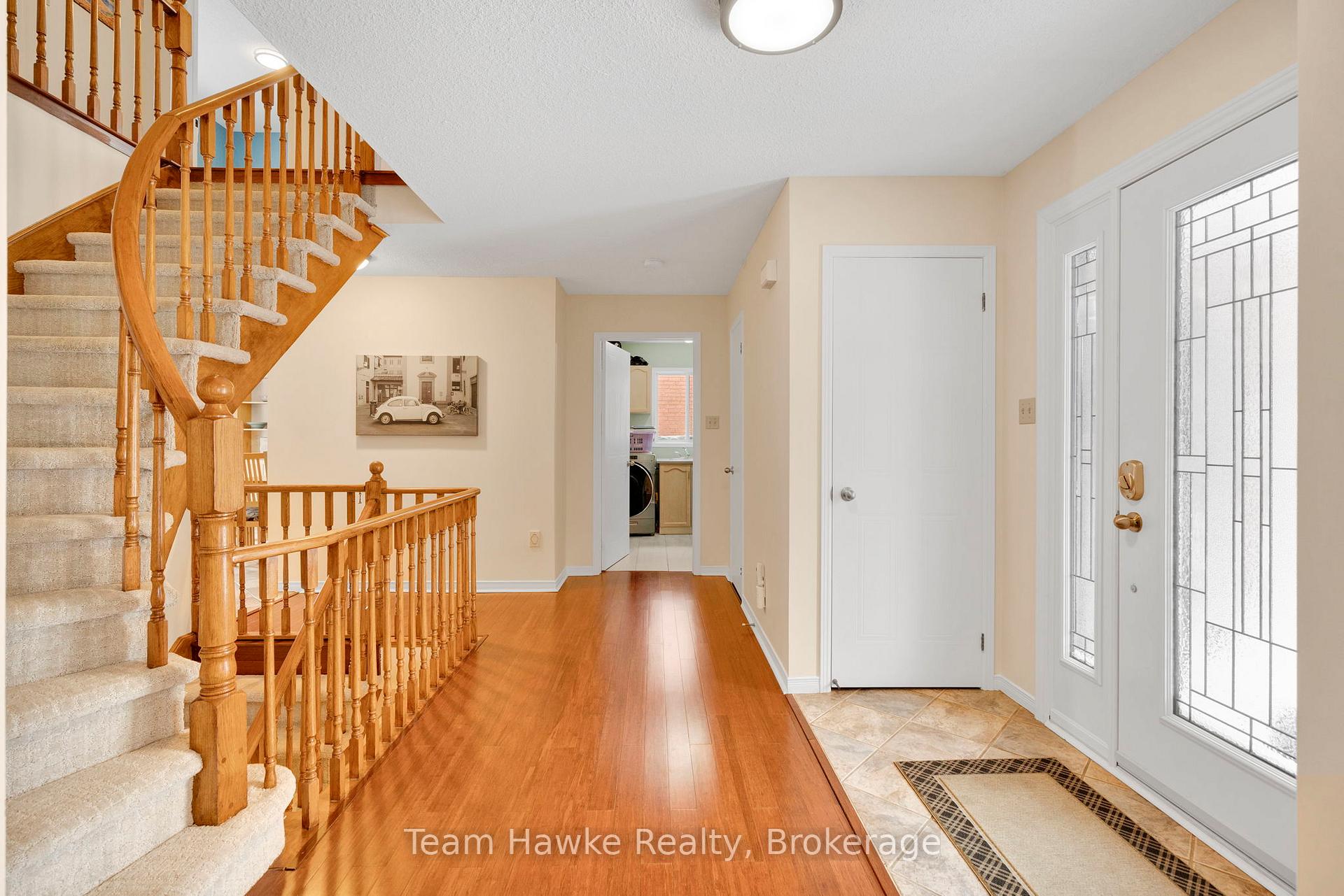 Photo 4 of 945 Dominion Avenue, Midland — HOMEH