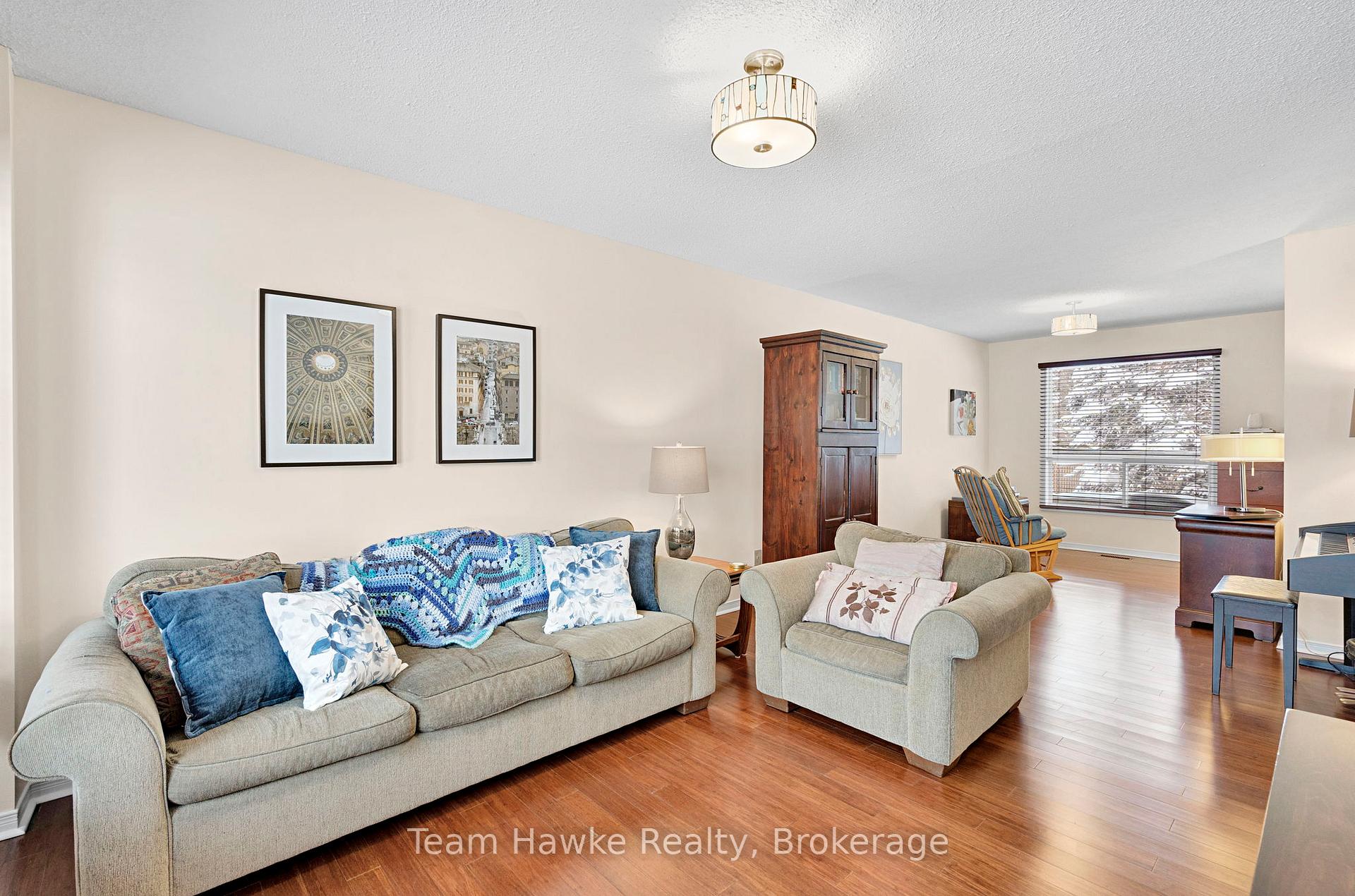 Photo 29 of 945 Dominion Avenue, Midland — HOMEH