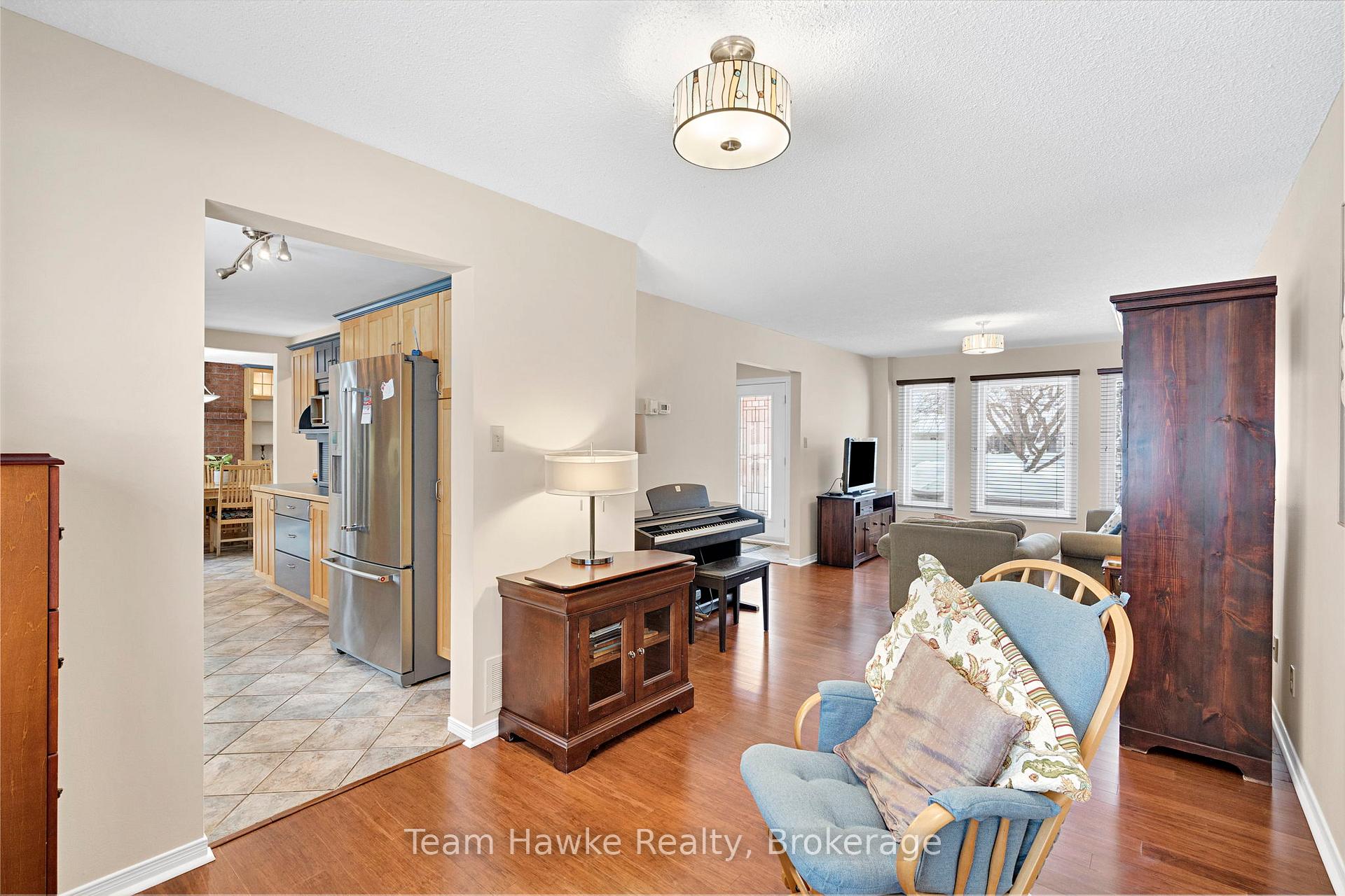 Photo 39 of 945 Dominion Avenue, Midland — HOMEH