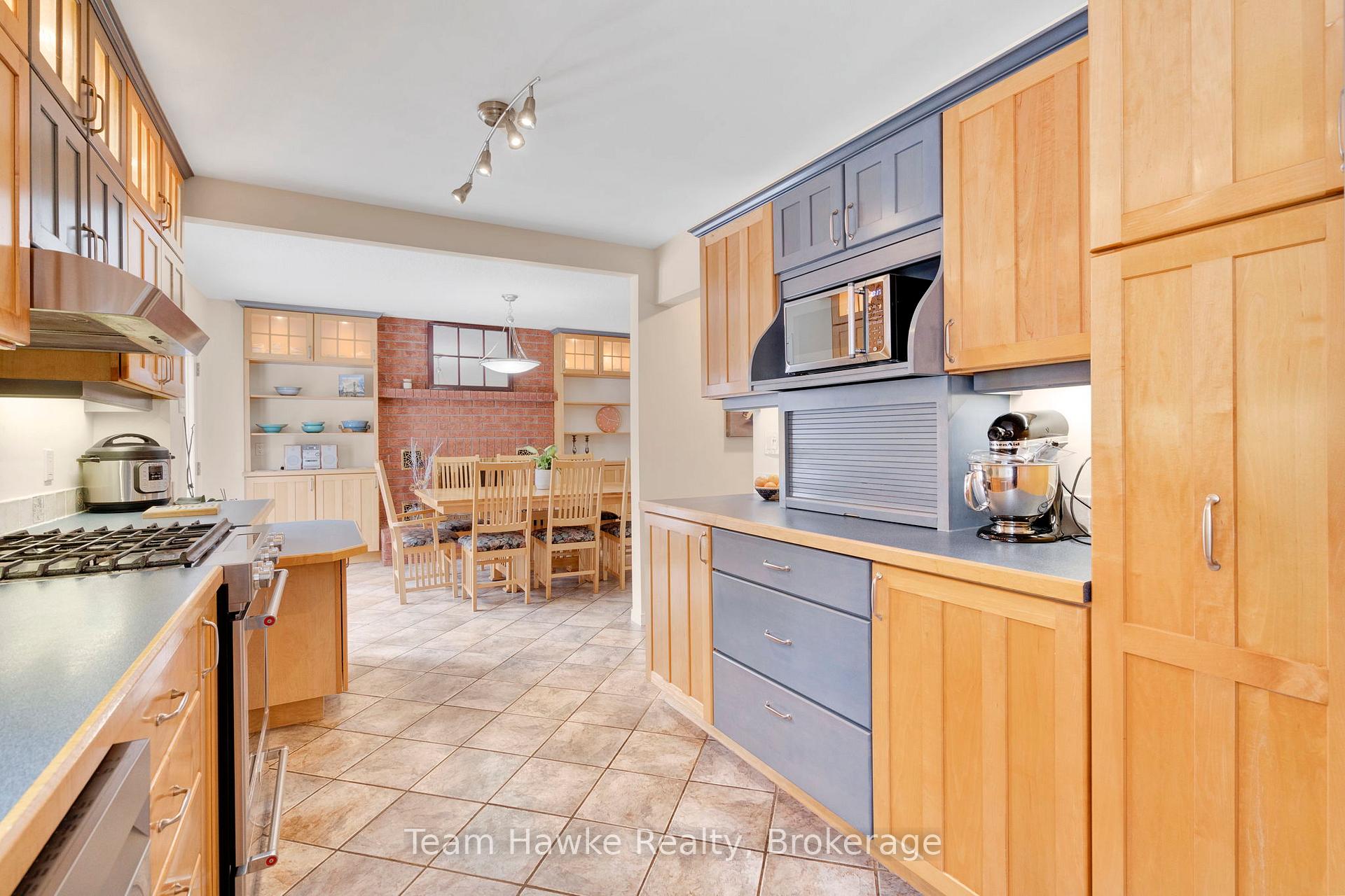 Photo 42 of 945 Dominion Avenue, Midland — HOMEH