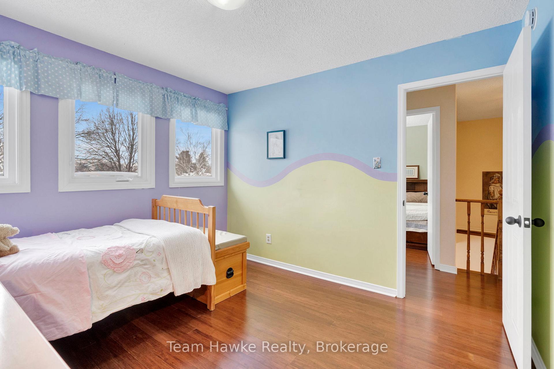 Photo 20 of 945 Dominion Avenue, Midland — HOMEH