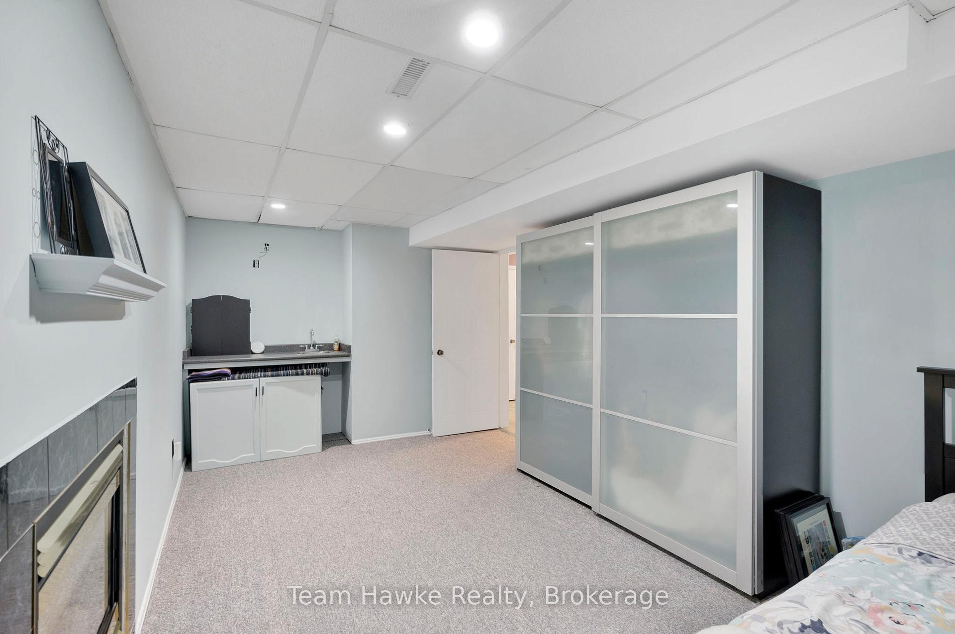 Photo 19 of 945 Dominion Avenue, Midland — HOMEH