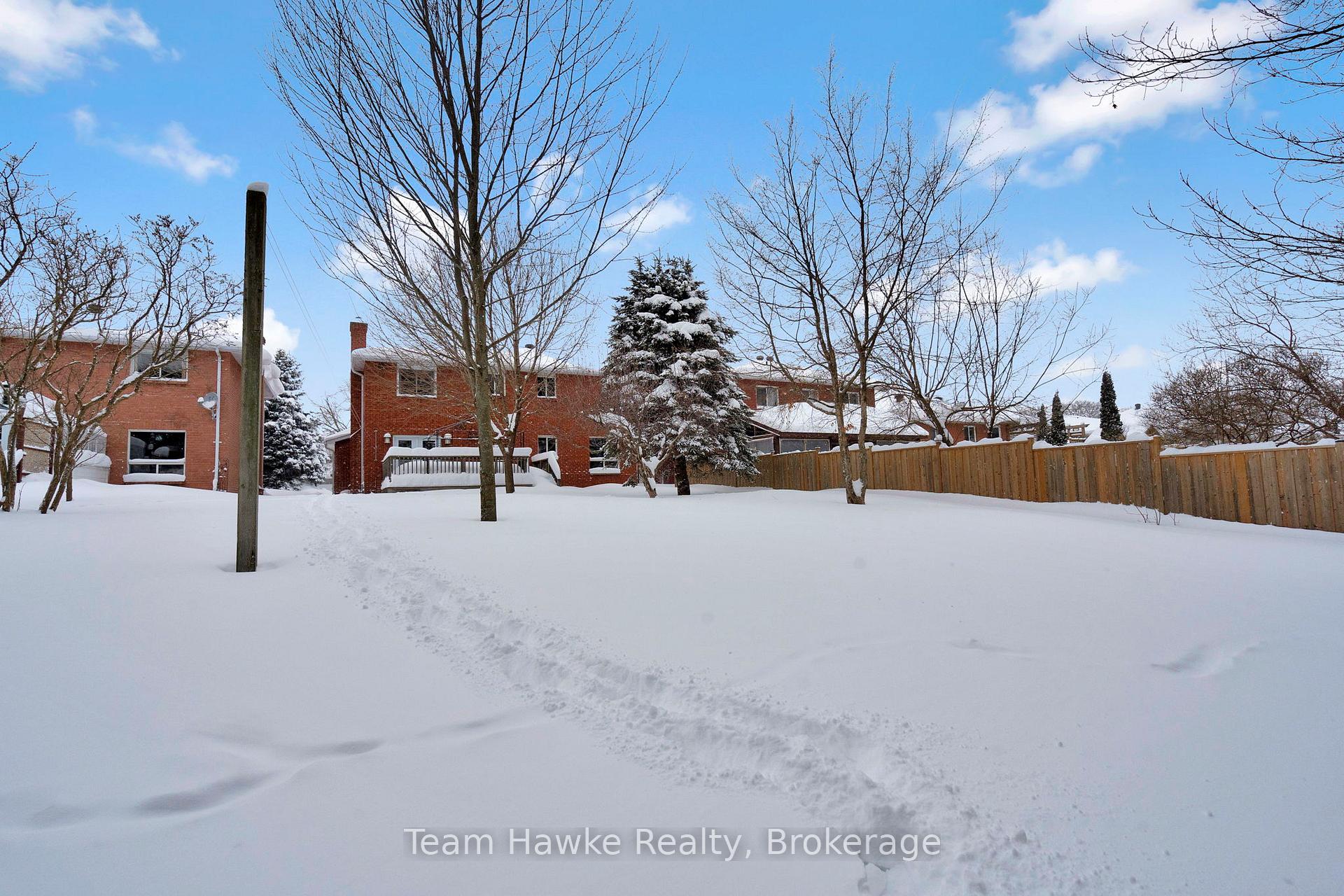 Photo 23 of 945 Dominion Avenue, Midland — HOMEH