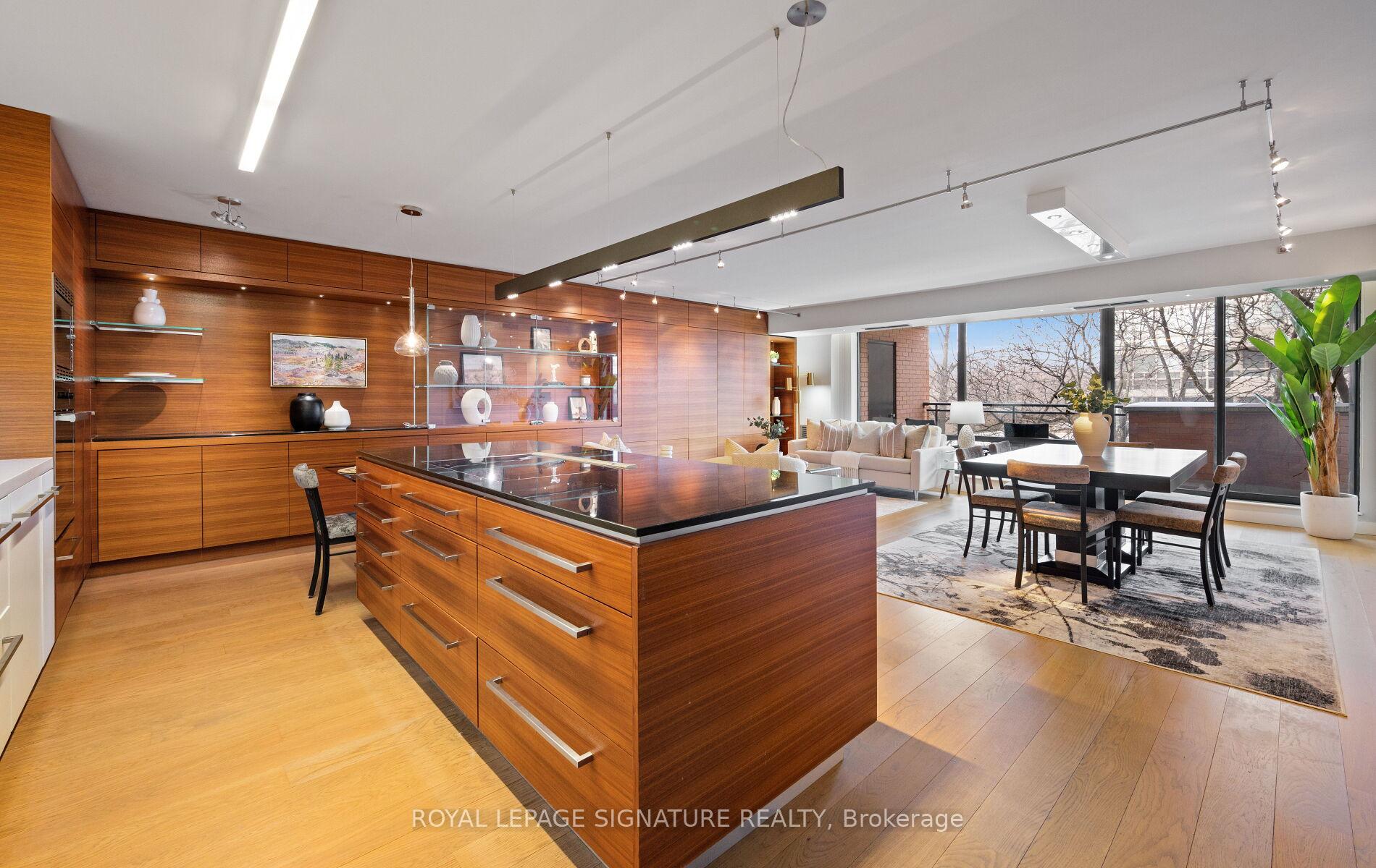 Photo 9 of Unit 409, 260 Heath Street W, Toronto, Forest Hill South — HOMEH