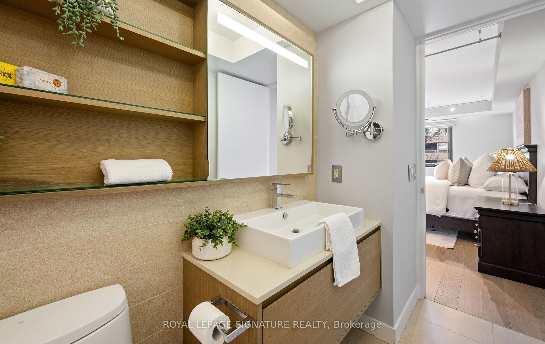 Photo 17 of Unit 409, 260 Heath Street W, Toronto, Forest Hill South — HOMEH