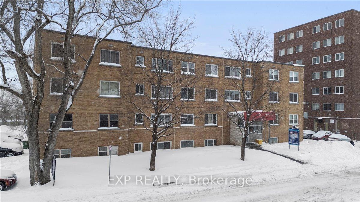 Front of Unit 09, 1455 Morisset Avenue