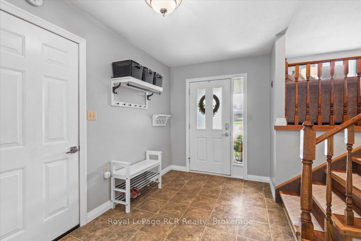Photo 4 of 698 15th Street Close, Hanover — HOMEH