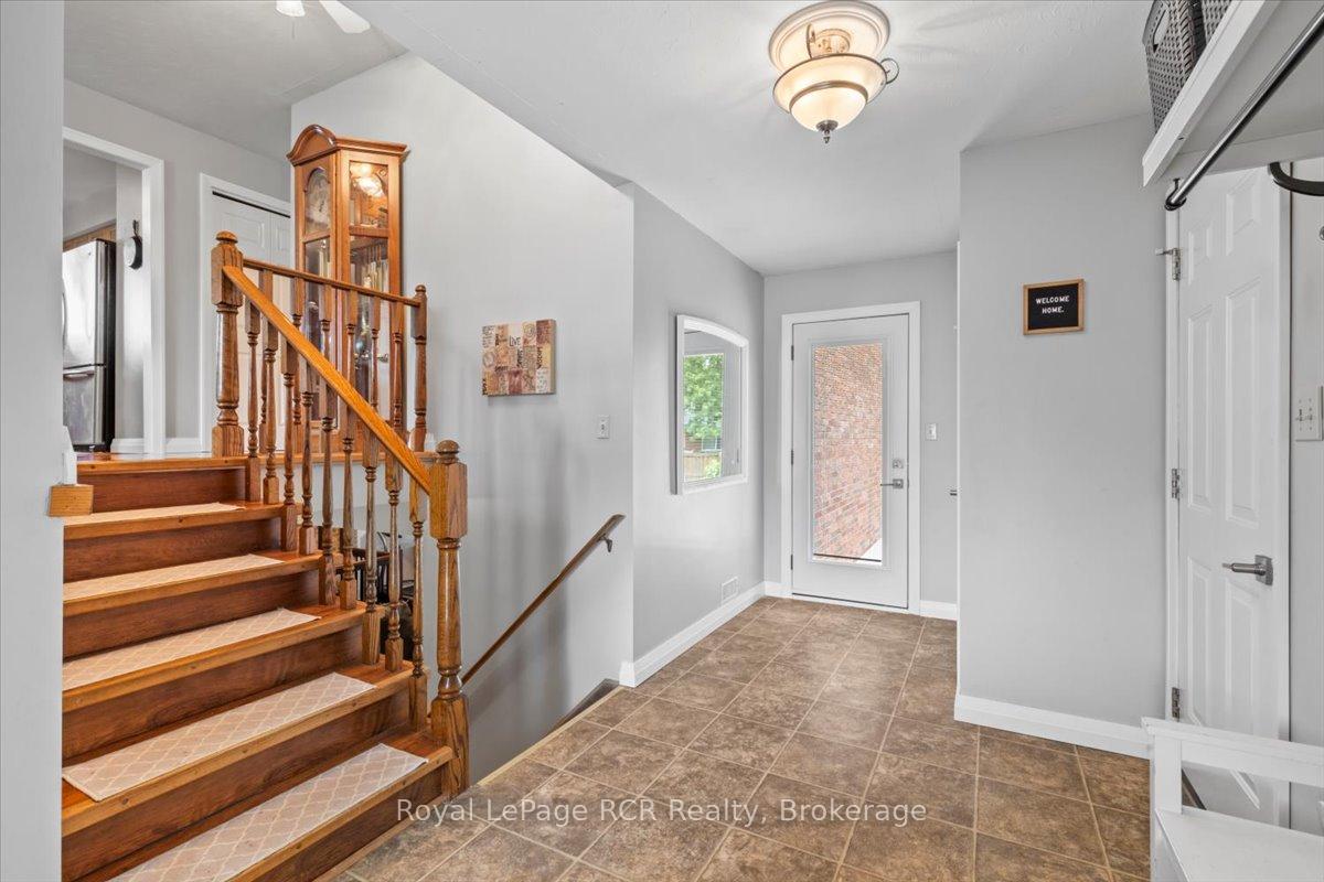 Photo 5 of 698 15th Street Close, Hanover — HOMEH