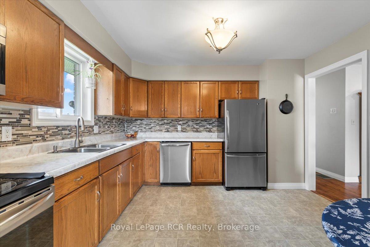 Photo 10 of 698 15th Street Close, Hanover — HOMEH