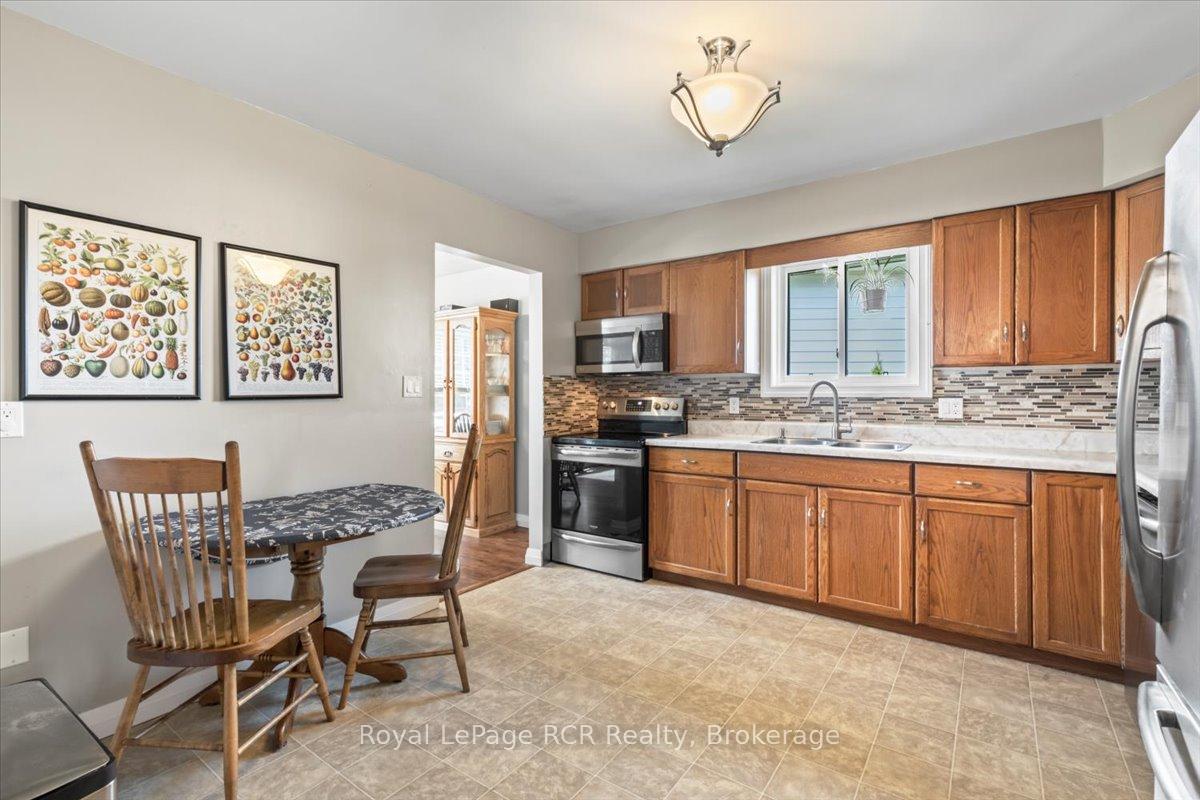 Photo 12 of 698 15th Street Close, Hanover — HOMEH