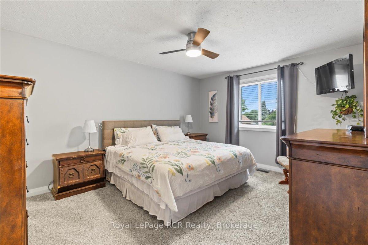 Photo 17 of 698 15th Street Close, Hanover — HOMEH