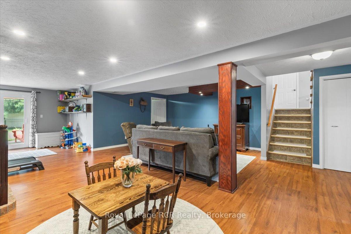 Photo 20 of 698 15th Street Close, Hanover — HOMEH