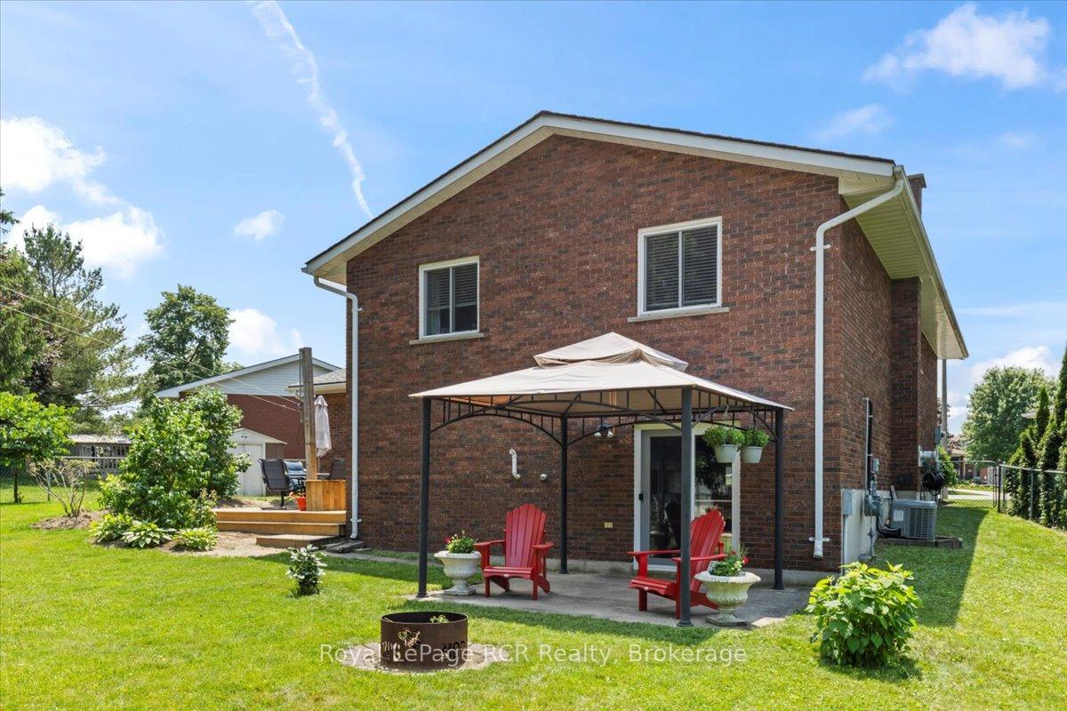 Photo 34 of 698 15th Street Close, Hanover — HOMEH