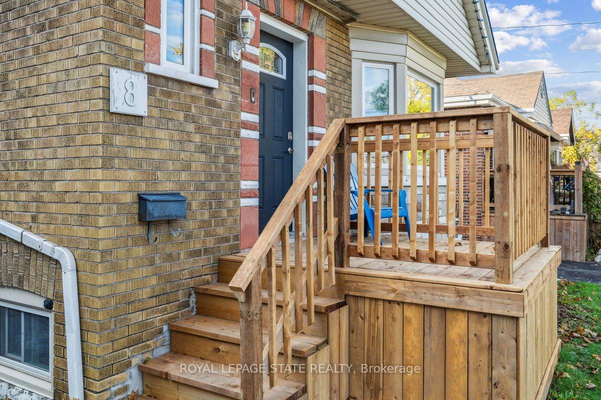 Photo 2 of 8 Wavell Avenue, Hamilton, Centremount — HOMEH