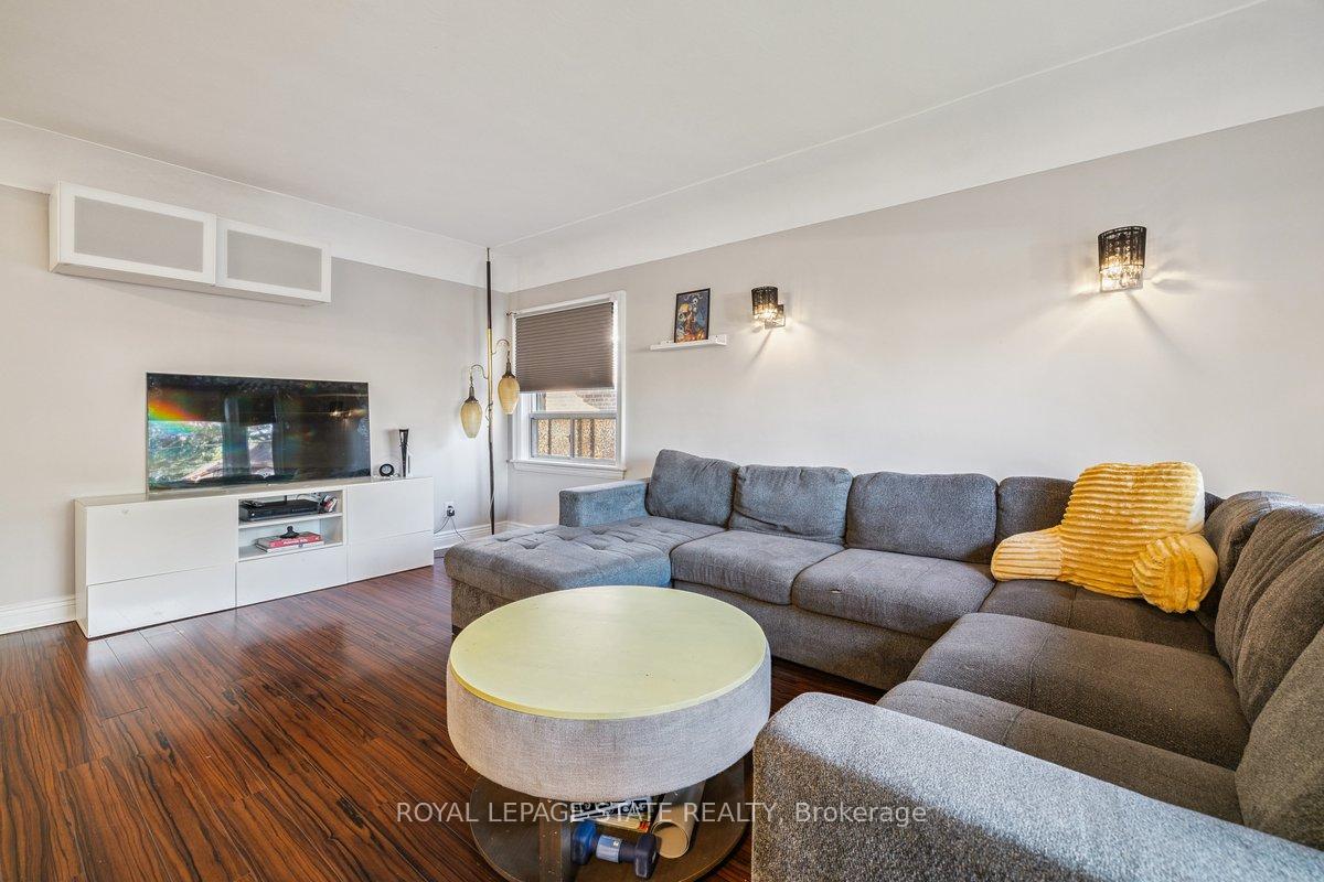 Photo 3 of 8 Wavell Avenue, Hamilton, Centremount — HOMEH