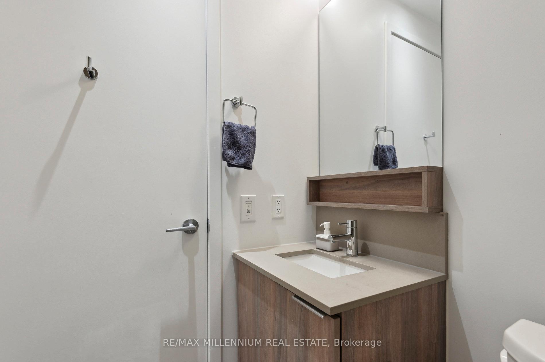 Photo 15 of Unit 4912, 950 Portage Parkway, Vaughan, Vaughan Corporate Centre — HOMEH