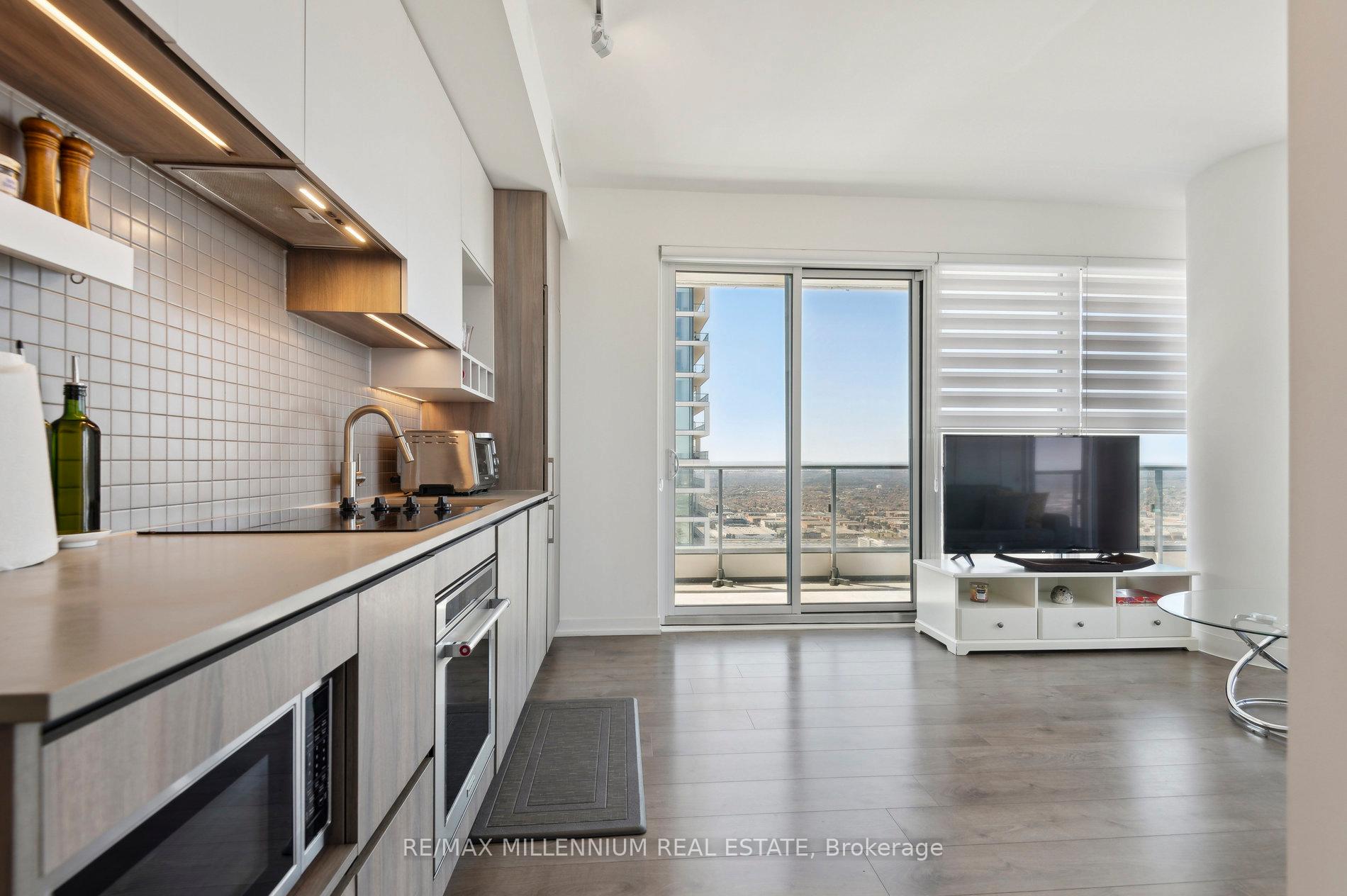 Photo 4 of Unit 4912, 950 Portage Parkway, Vaughan, Vaughan Corporate Centre — HOMEH