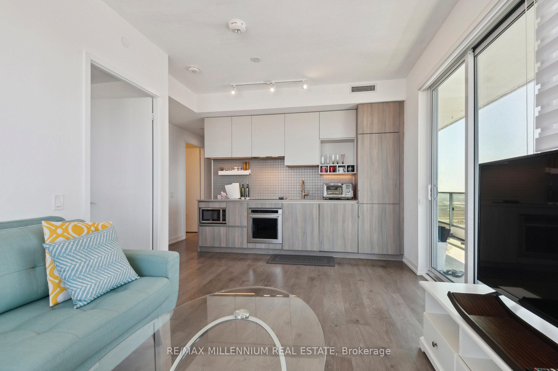 Photo 8 of Unit 4912, 950 Portage Parkway, Vaughan, Vaughan Corporate Centre — HOMEH