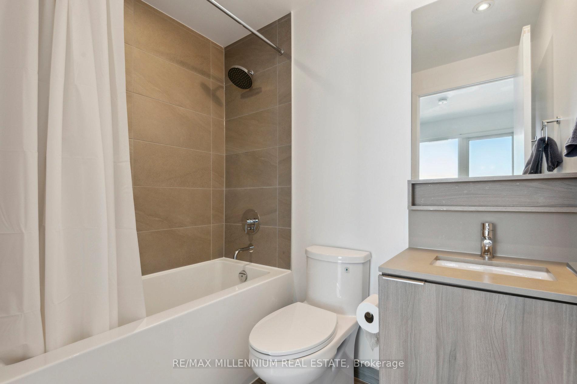 Photo 10 of Unit 4912, 950 Portage Parkway, Vaughan, Vaughan Corporate Centre — HOMEH