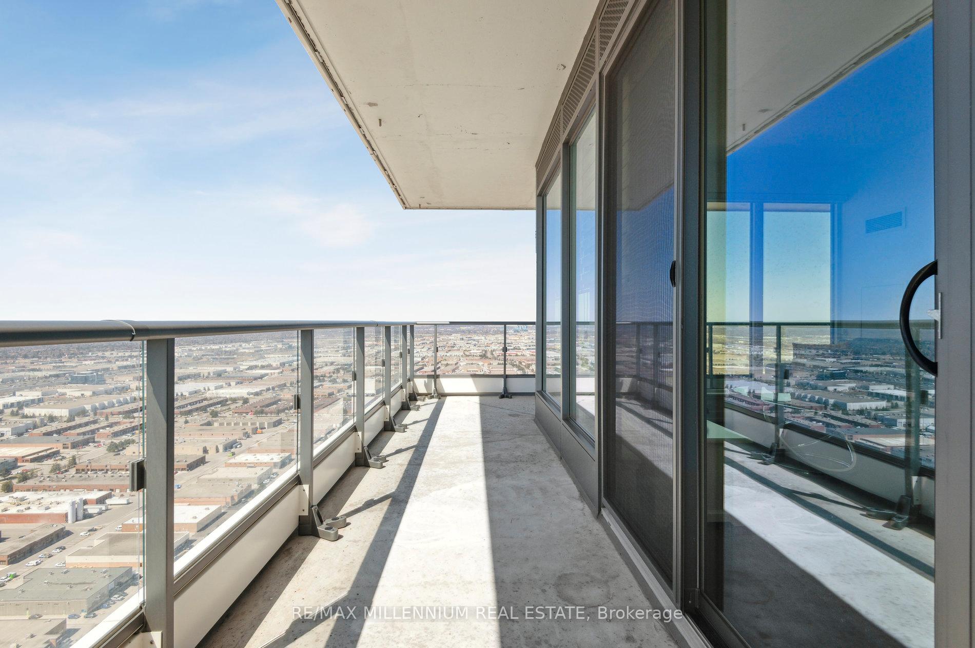 Photo 12 of Unit 4912, 950 Portage Parkway, Vaughan, Vaughan Corporate Centre — HOMEH