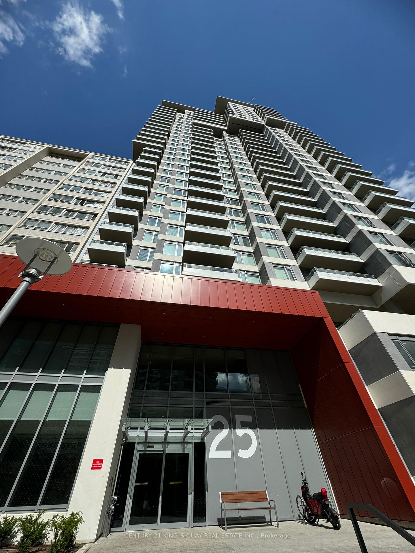 Front of Unit 1505, 25 Holly Street