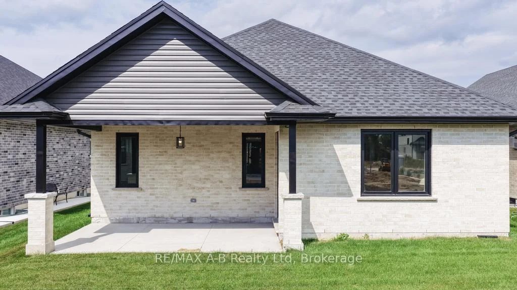Photo 26 of 15 Orchard Drive, Stratford — HOMEH