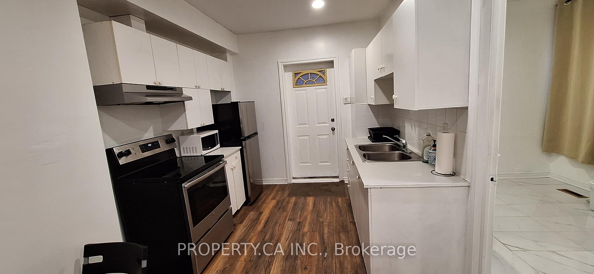 Photo 4 of 123 Barton Avenue, Toronto, The Annex — HOMEH