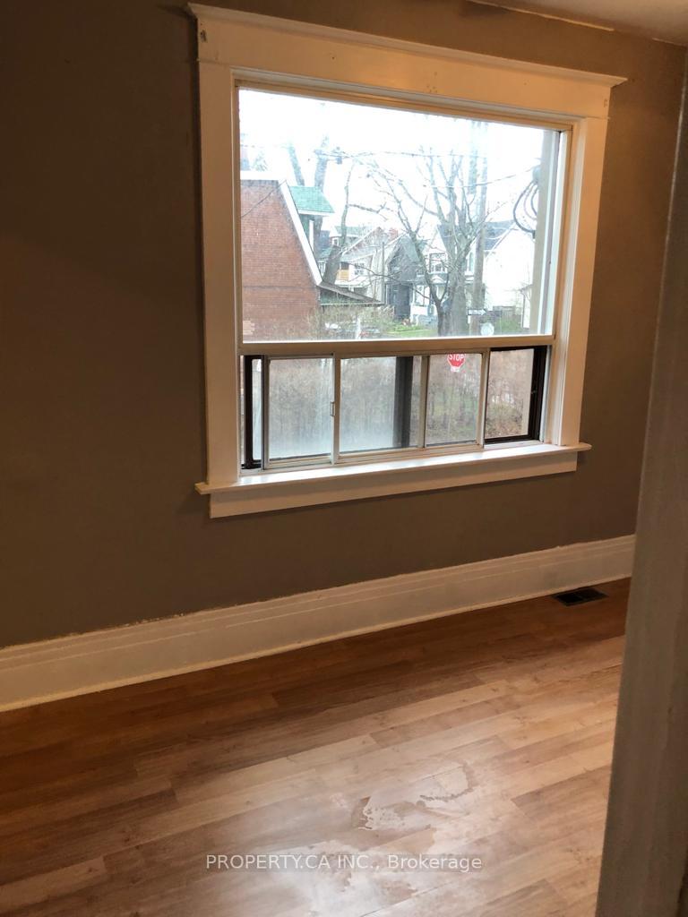 Photo 10 of 123 Barton Avenue, Toronto, The Annex — HOMEH