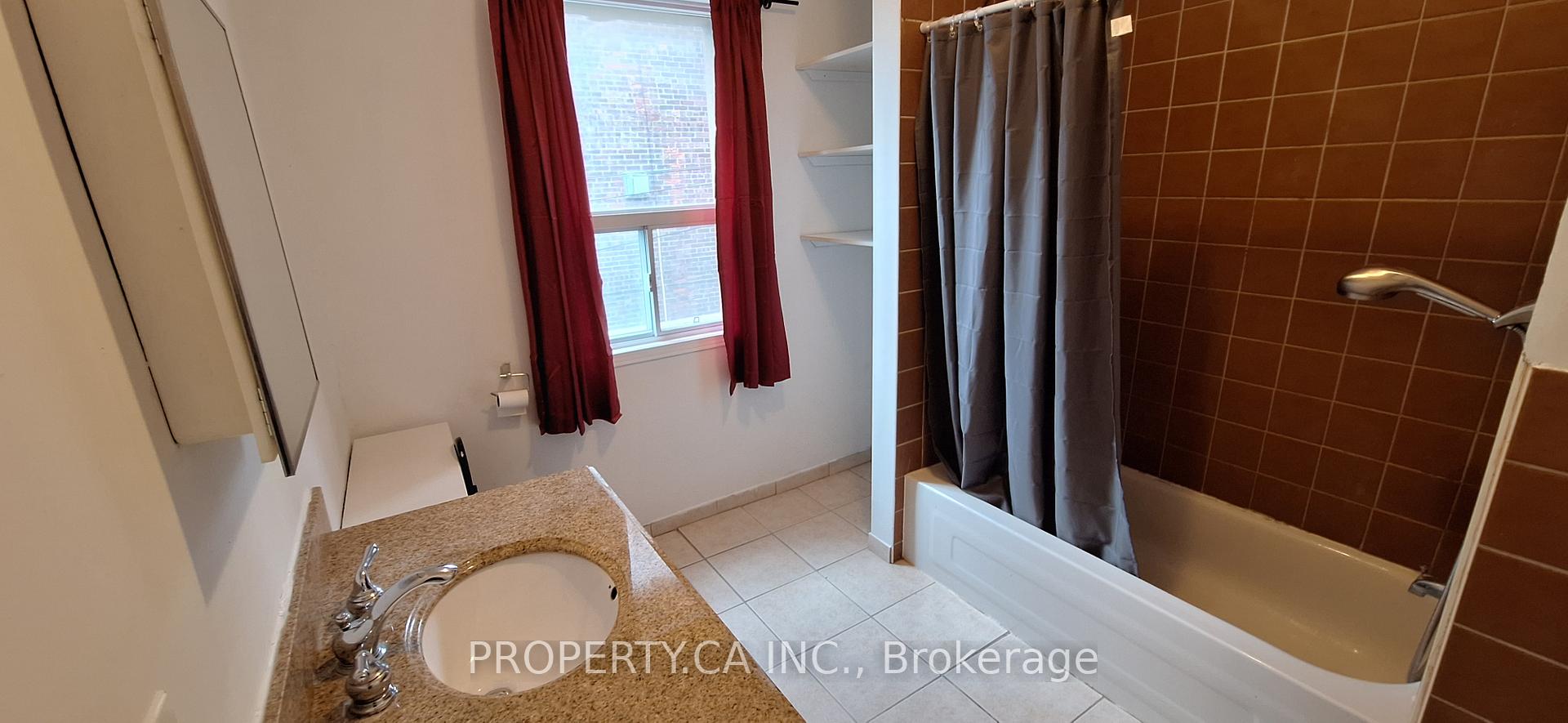 Photo 9 of 123 Barton Avenue, Toronto, The Annex — HOMEH