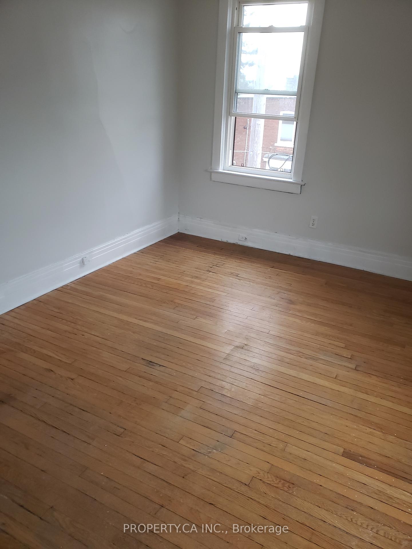 Photo 20 of 123 Barton Avenue, Toronto, The Annex — HOMEH