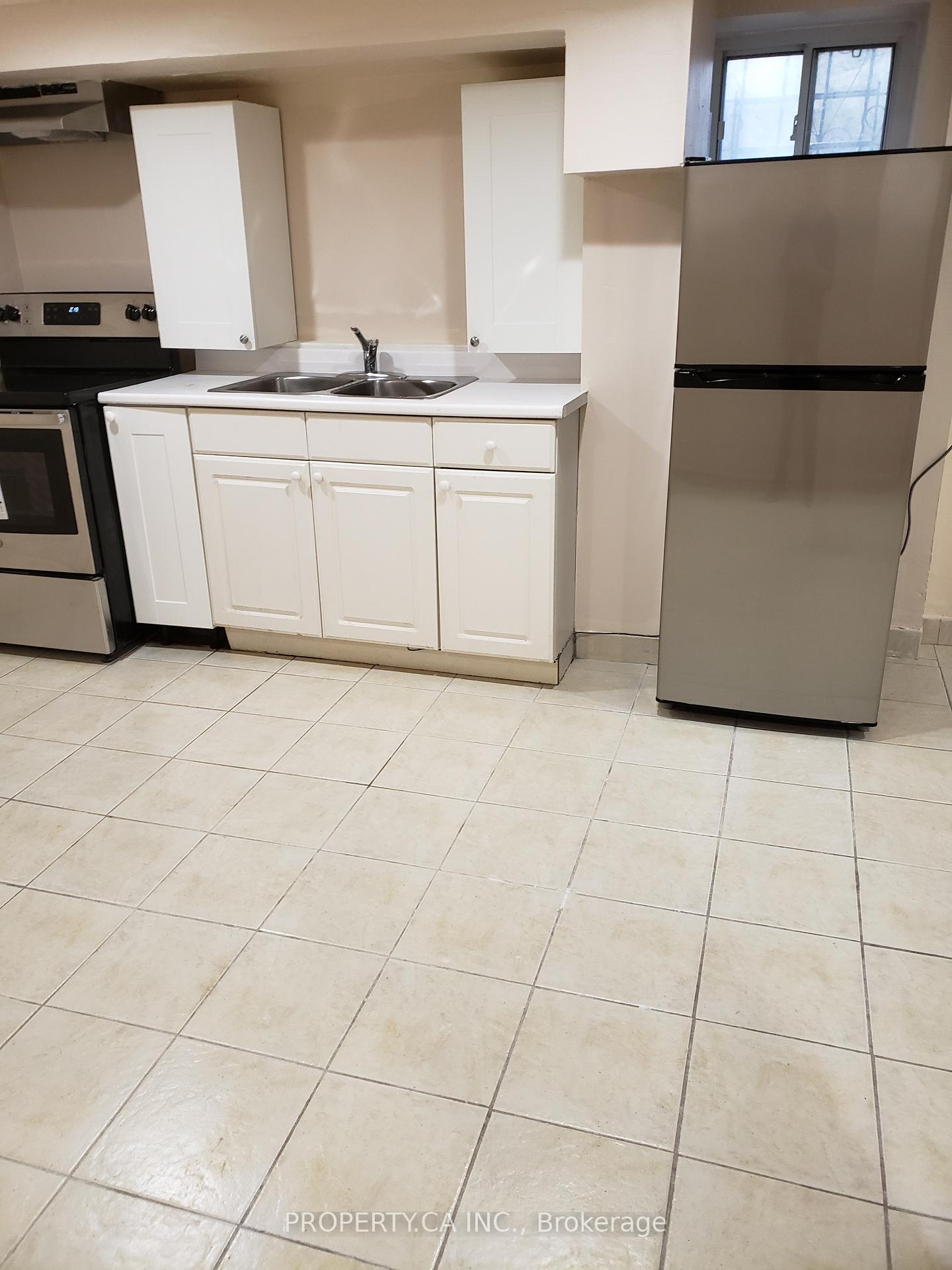 Photo 21 of 123 Barton Avenue, Toronto, The Annex — HOMEH